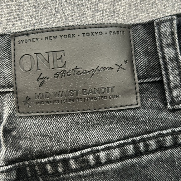 ONE Teaspoon Bandit Denim Short cut-offs - Picture 4 of 4